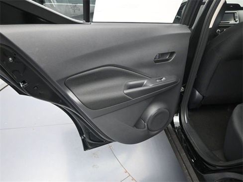 New 2025 Nissan Kicks Play S image 28