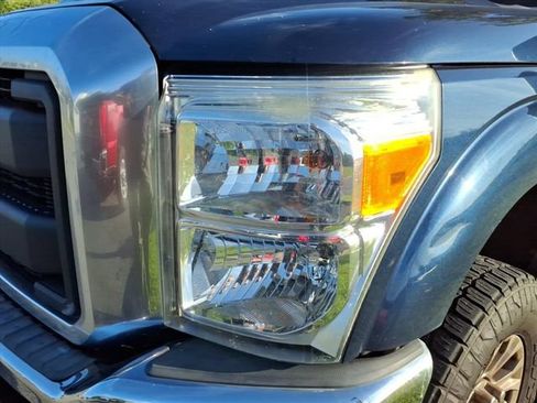 Used 2016 Ford F250 XL w/ XL Appearance Package AWD/4WD image 3
