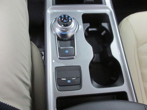 New 2024 Ford Edge SEL w/ Convenience Package image 41