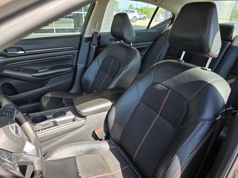 Used 2022 Nissan Altima 2.5 SR FWD image 17