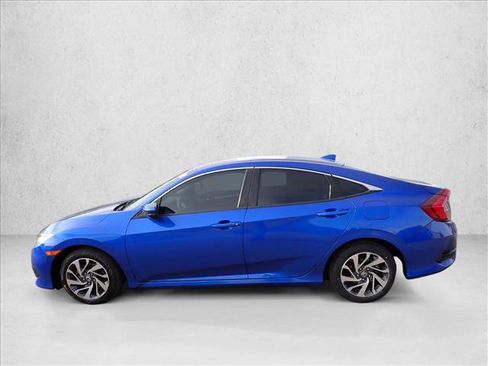 Used 2018 Honda Civic EX image 2