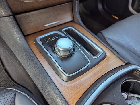 Used 2019 Chrysler 300 C w/ Sun, Sound & Nav Package image 20