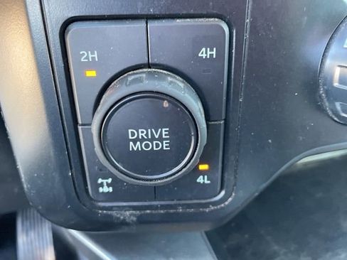 Used 2023 Ford F350 Lariat w/ Chrome Package image 42