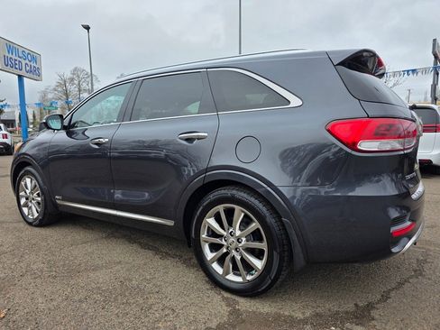 Used 2017 Kia Sorento SX image 33