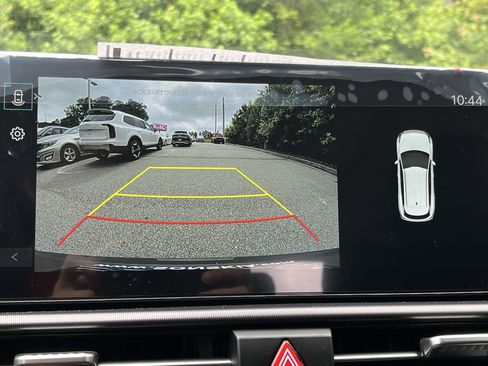 New 2026 Kia Sportage EX w/ EX Panorama Roof Package image 5