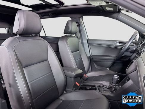 Used 2021 Volkswagen Tiguan SE R-Line image 28