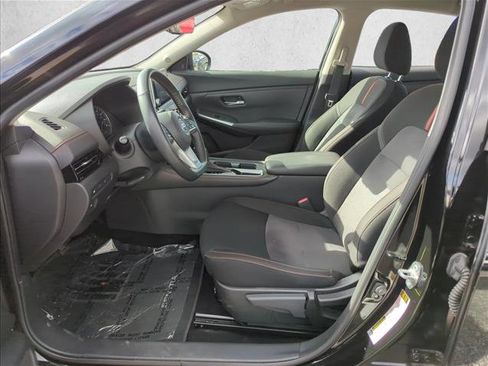 Used 2022 Nissan Sentra SR w/ Electronics Package image 14