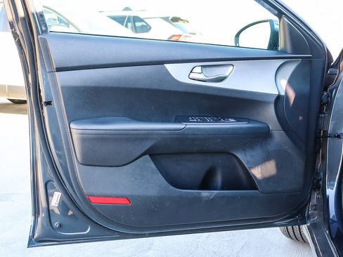 Used 2022 Kia Forte LXS image 22