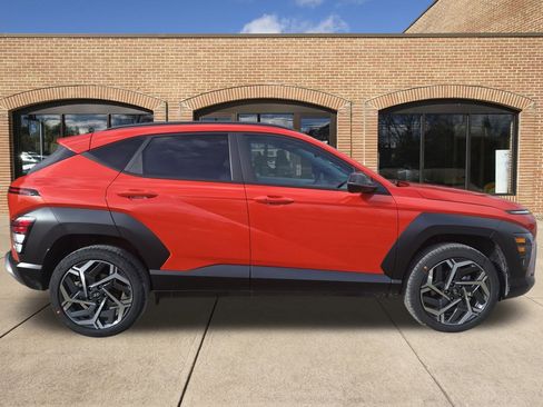 New 2026 Hyundai Kona SEL Premium image 2