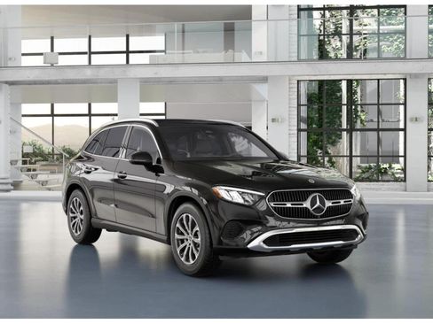 Used 2026 Mercedes-Benz GLC 300 image 10