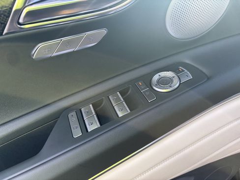 Used 2025 Genesis GV80 3.5T e-SC image 17