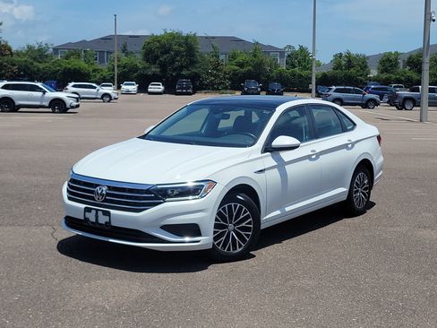 Used 2019 Volkswagen Jetta SEL FWD image 1