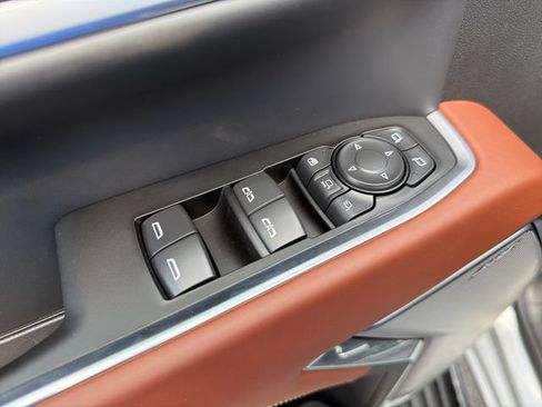 New 2026 GMC Sierra 2500 Denali Ultimate AWD/4WD image 17