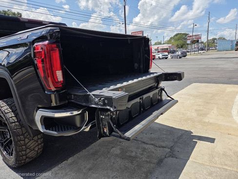 Used 2019 GMC Sierra 1500 SLT w/ SLT Premium Package AWD/4WD image 27