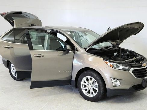 Used 2019 Chevrolet Equinox LT FWD image 9
