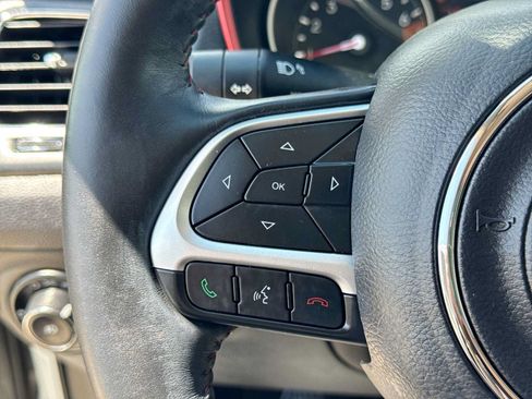Used 2017 Jeep Compass Trailhawk w/ Leather Interior Group AWD/4WD image 22