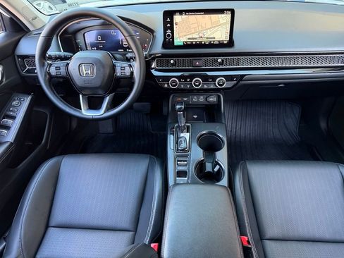 Used 2023 Honda Civic Touring image 17
