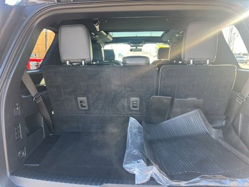 Certified 2024 Ford Expedition Platinum image 14