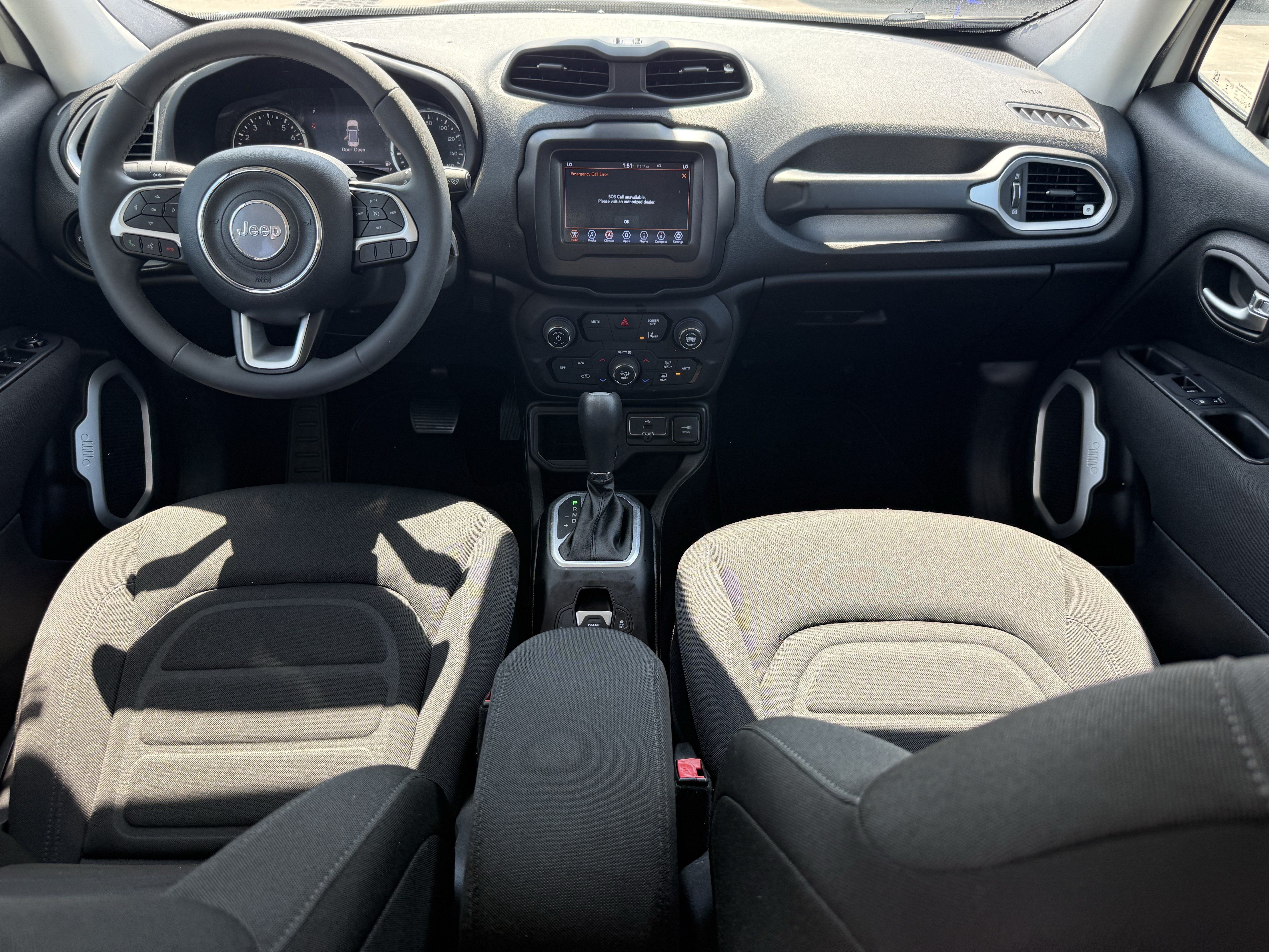 Used 2021 Jeep Renegade Latitude FWD image 13