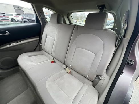 Used 2011 Nissan Rogue S image 24
