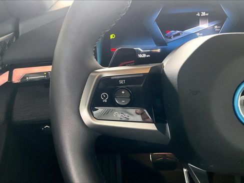 Certified 2026 BMW i5 eDrive40 w/ M Sport Package AWD/4WD image 21