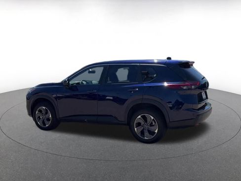 Used 2025 Nissan Rogue SV FWD image 10