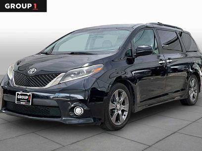 Used 2015 Toyota Sienna SE