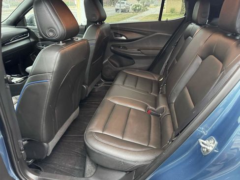 Used 2024 Buick Envista Sport Touring w/ Experience Buick Package FWD image 9