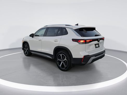 New 2025 Volkswagen Tiguan SE image 5