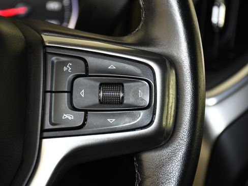 Used 2022 Chevrolet Silverado 1500 LT AWD/4WD image 22