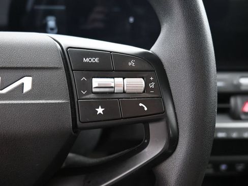 Used 2025 Kia K4 FWD image 19