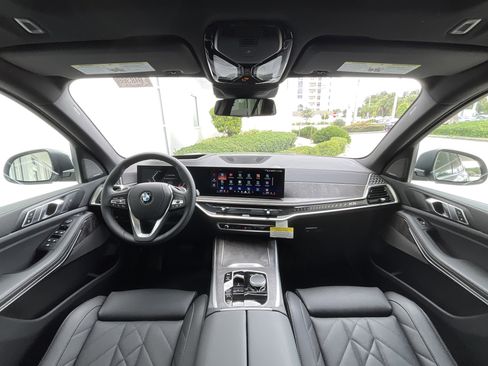 New 2026 BMW X5 sDrive40i w/ Premium Package image 12