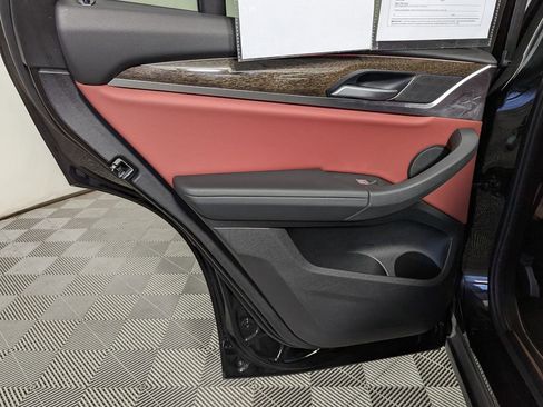 Certified 2023 BMW X4 xDrive30i w/ Convenience Package image 42