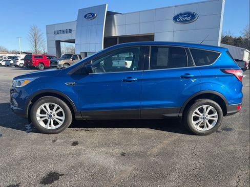 Used 2017 Ford Escape SE w/ SE Cold Weather Package image 2