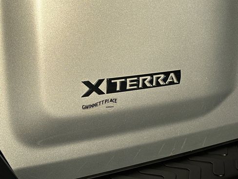 Used 2011 Nissan Xterra X image 32