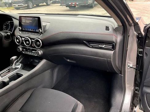 Certified 2025 Nissan Sentra SR image 18