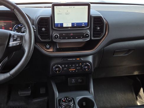 Used 2021 Ford Bronco Sport Outer Banks AWD/4WD image 29