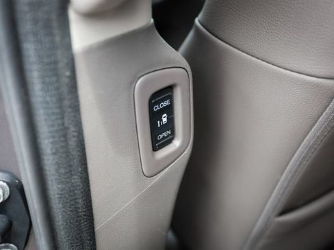 Used 2015 Honda Odyssey Touring Elite image 54