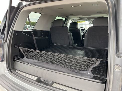 Used 2020 GMC Yukon SLT w/ Premium Edition image 9