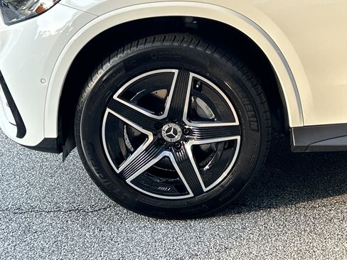 Certified 2024 Mercedes-Benz GLC 300 4MATIC image 17