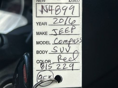 Used 2016 Jeep Compass High Altitude FWD image 34