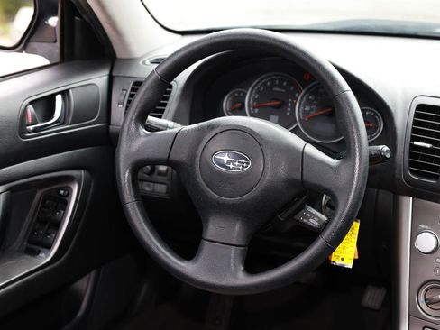 Used 2007 Subaru Outback 2.5i AWD/4WD image 26