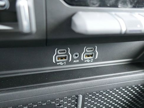 New 2026 RAM 1500 4x4 Crew Cab image 22