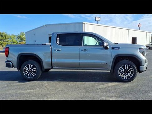 New 2026 GMC Sierra 1500 AT4 w/ Technology Package image 9