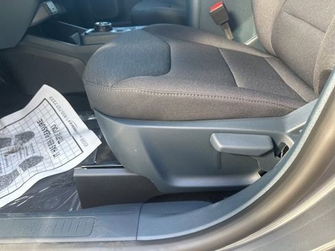 New 2025 Ford Maverick XL image 17