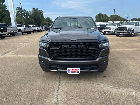 Used 2025 RAM 1500 Big Horn AWD/4WD image 8