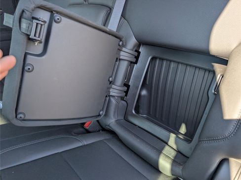 Used 2024 GMC Sierra 1500 SLT w/ SLT Premium Package image 33