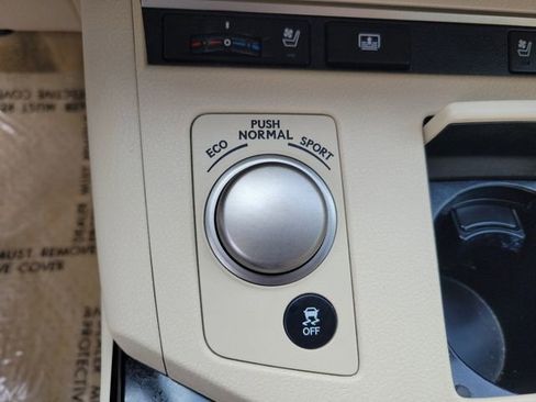 Used 2014 Lexus ES 350 w/ Luxury Package image 20