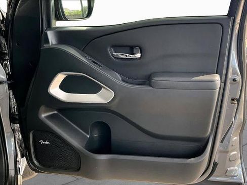Certified 2024 Nissan Frontier SL RWD image 23