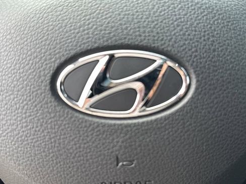 Used 2022 Hyundai Santa Fe Limited w/ Winter Weather Package FWD image 28